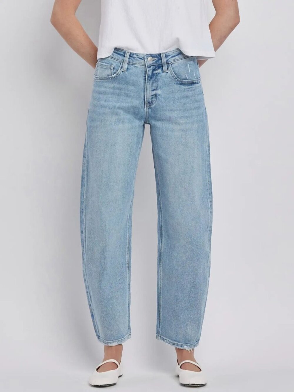 Lovervet by Vervet High Rise Barrel Leg Jean Size 27 5 Light Wash Cotton Blend